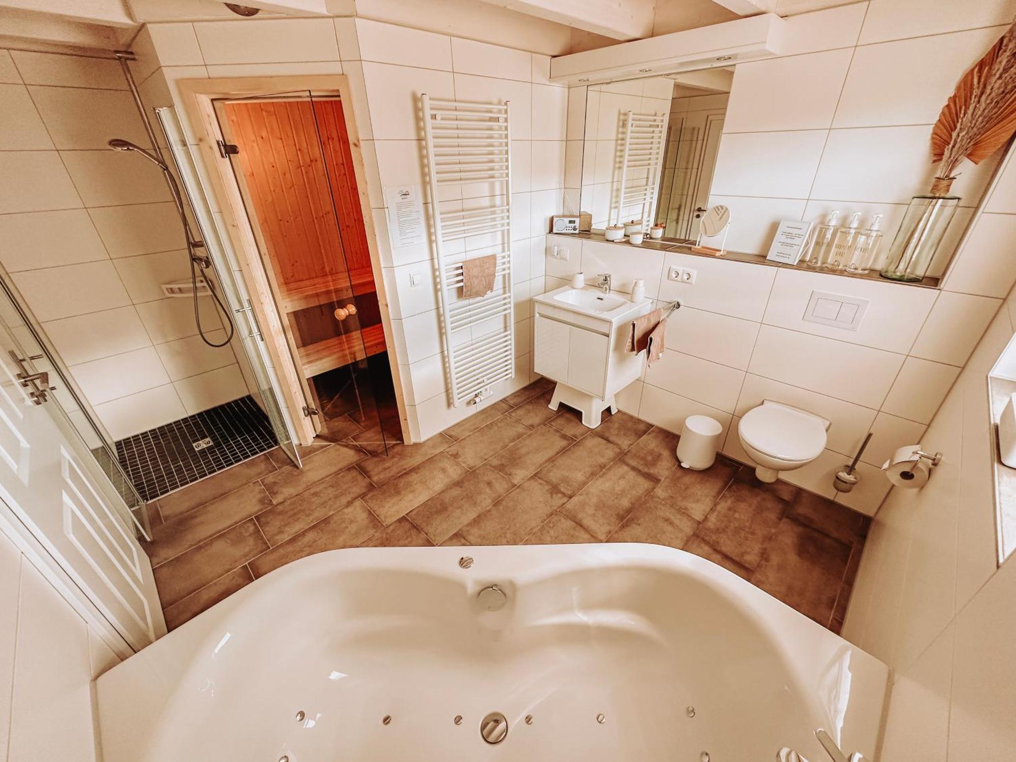 Malerisch Am See Mit Kamin, Sauna & Whirlpool Nordhorn Exterior foto